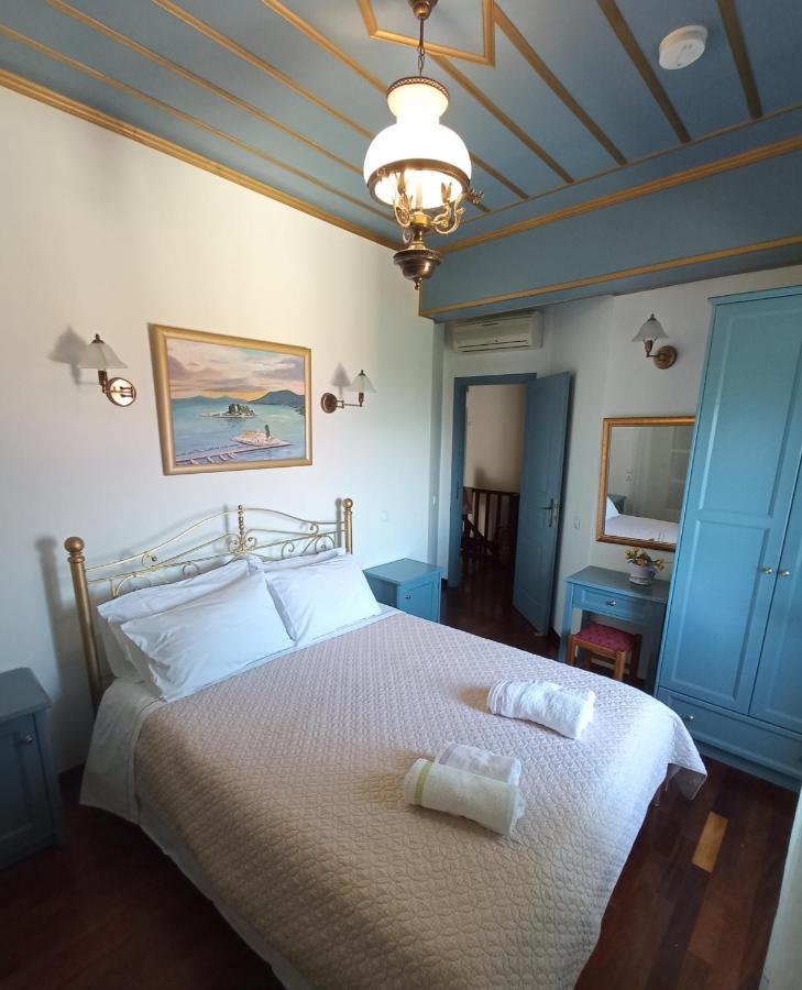 Traditional Stone Villa Olympia Viggla 外观 照片