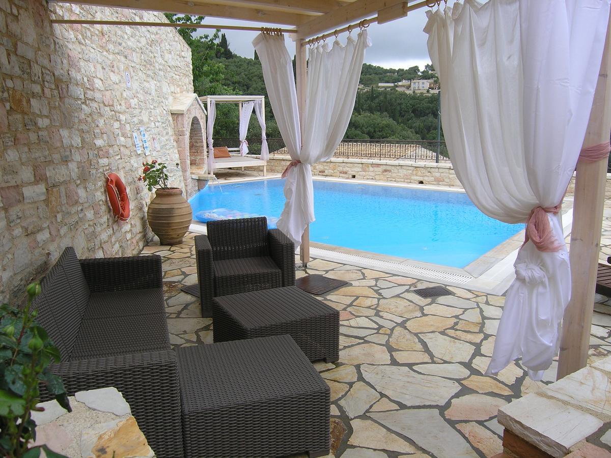 Traditional Stone Villa Olympia Viggla 外观 照片